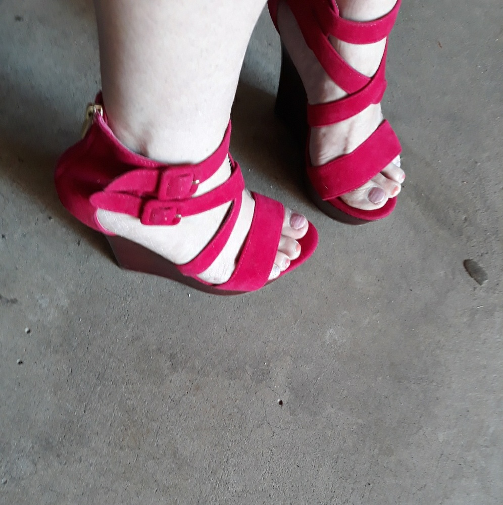 Velvet Wedges gently worn - Picture 2 of 4